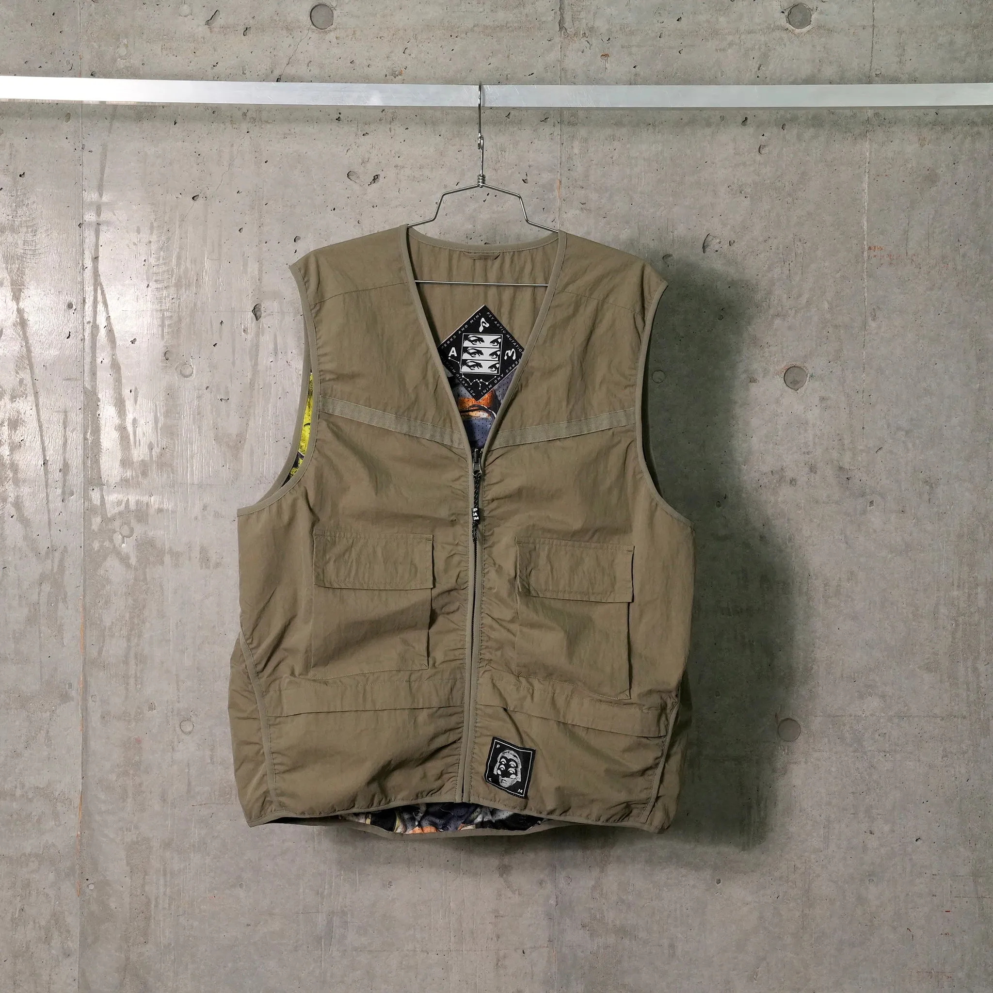 WAXING CRESCENT VEST / KHAKI
